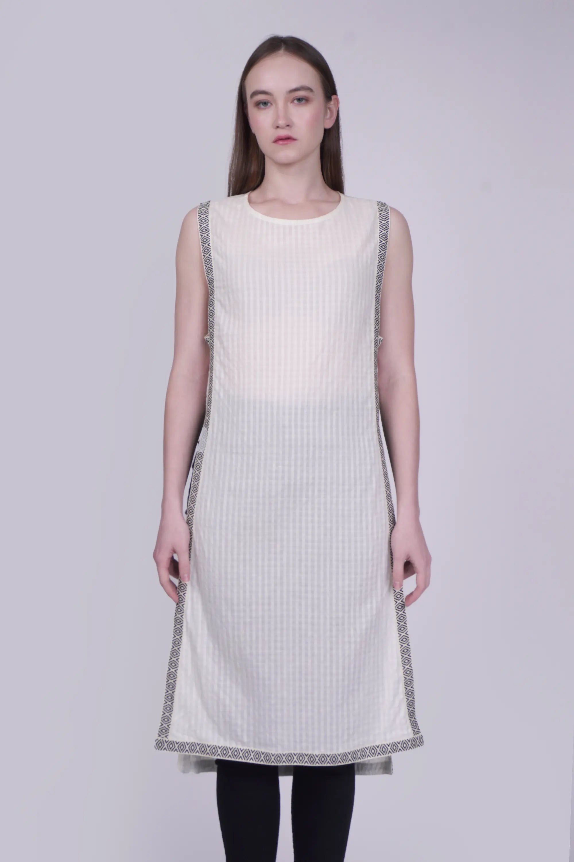 Gigi White Cotton Kurti Top