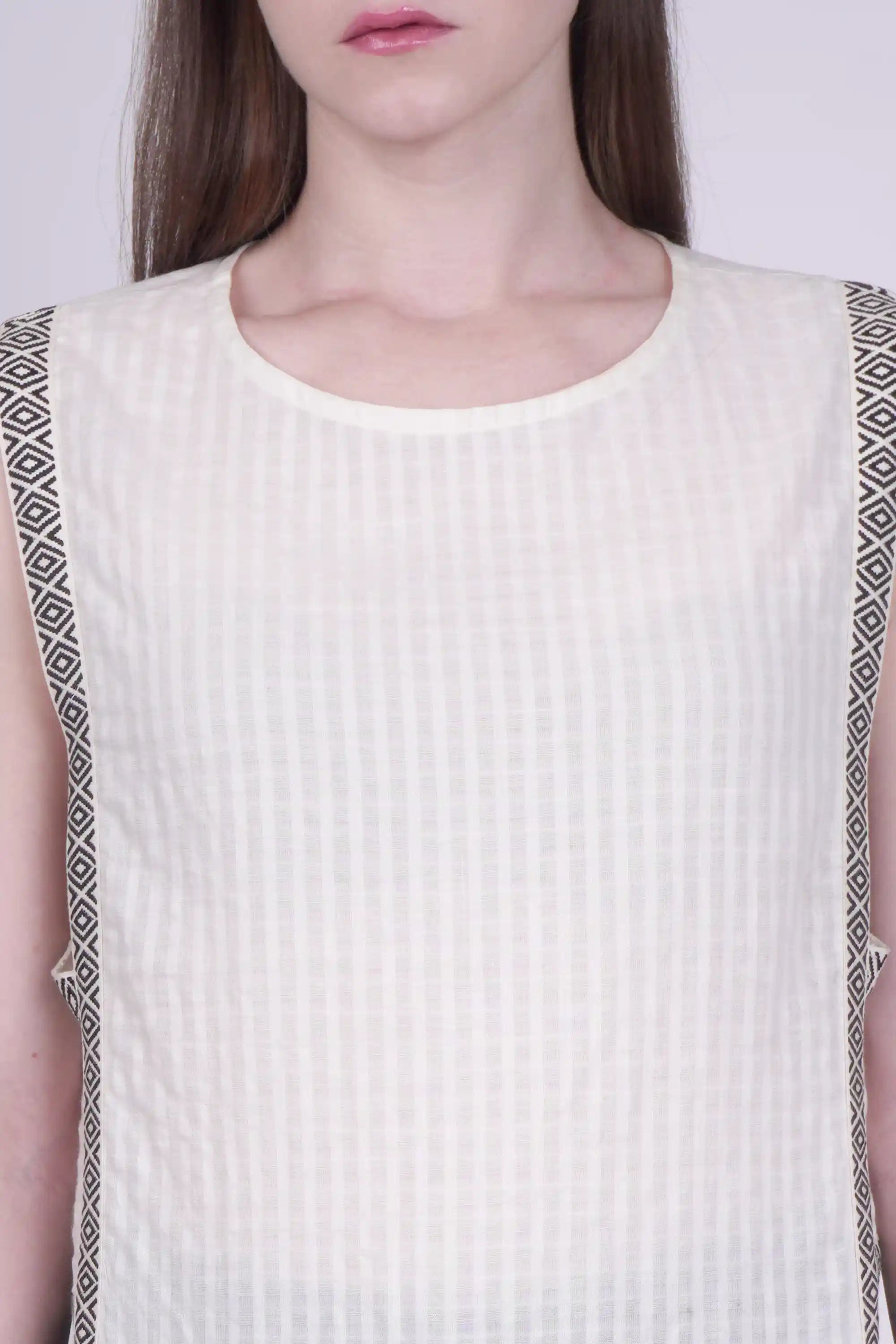 Gigi White Cotton Kurti Top