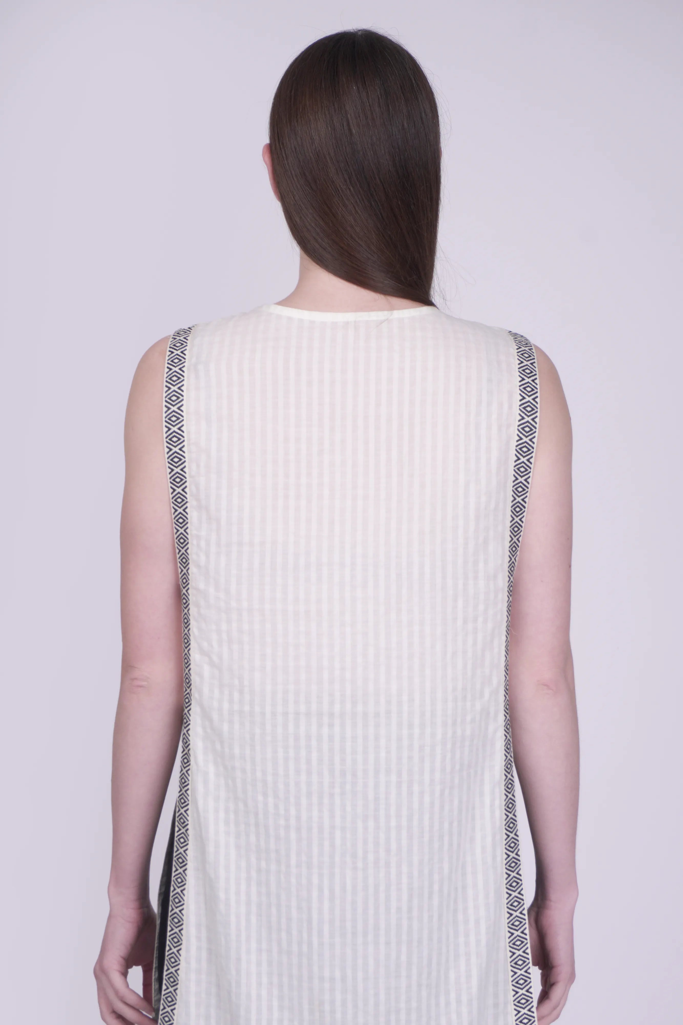 Gigi White Cotton Kurti Top