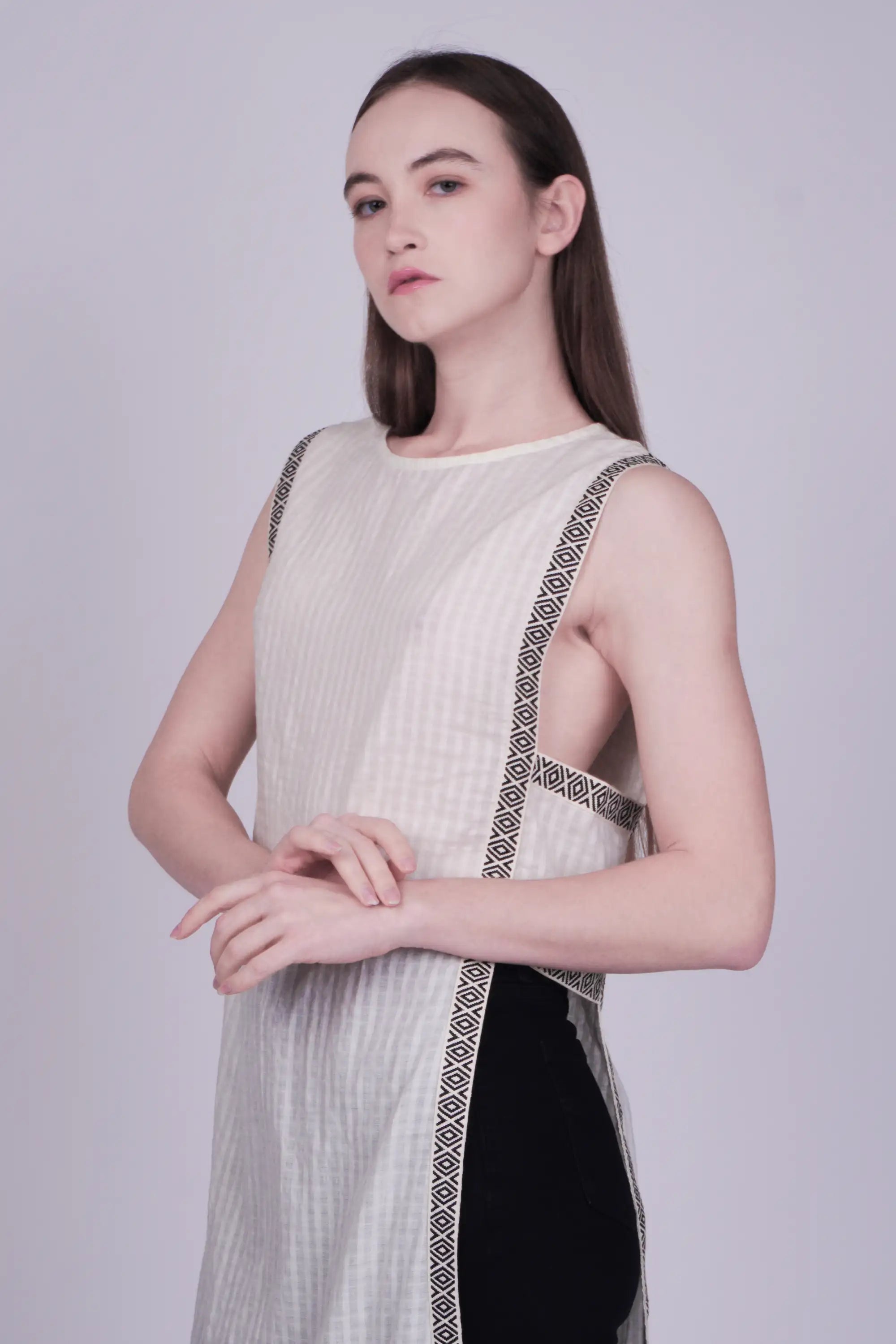 Gigi White Cotton Kurti Top