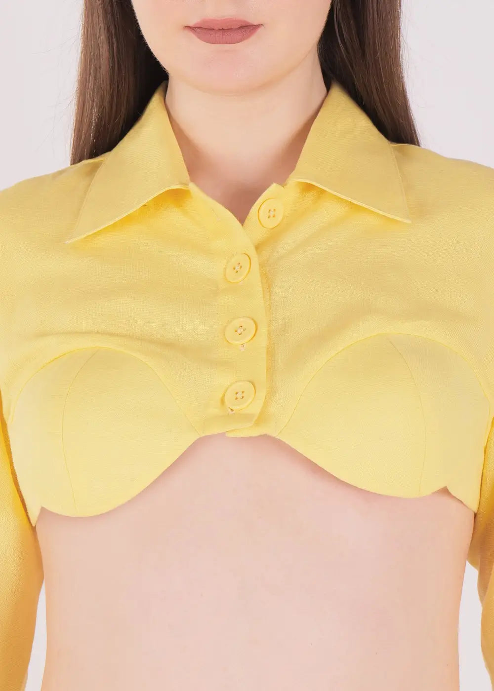 Haut court en lin jaune beurre