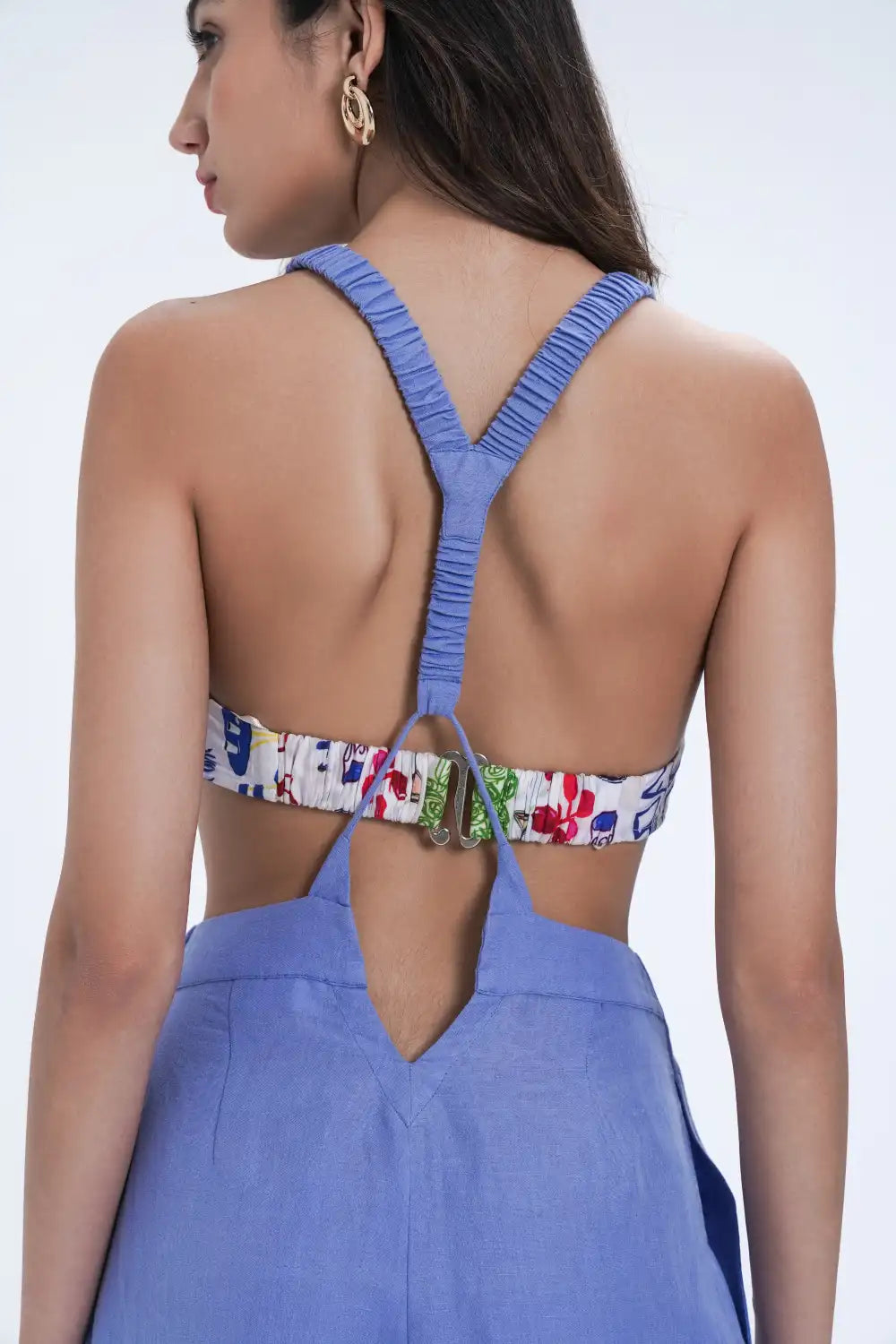 Pantalon en lin à bretelles larges