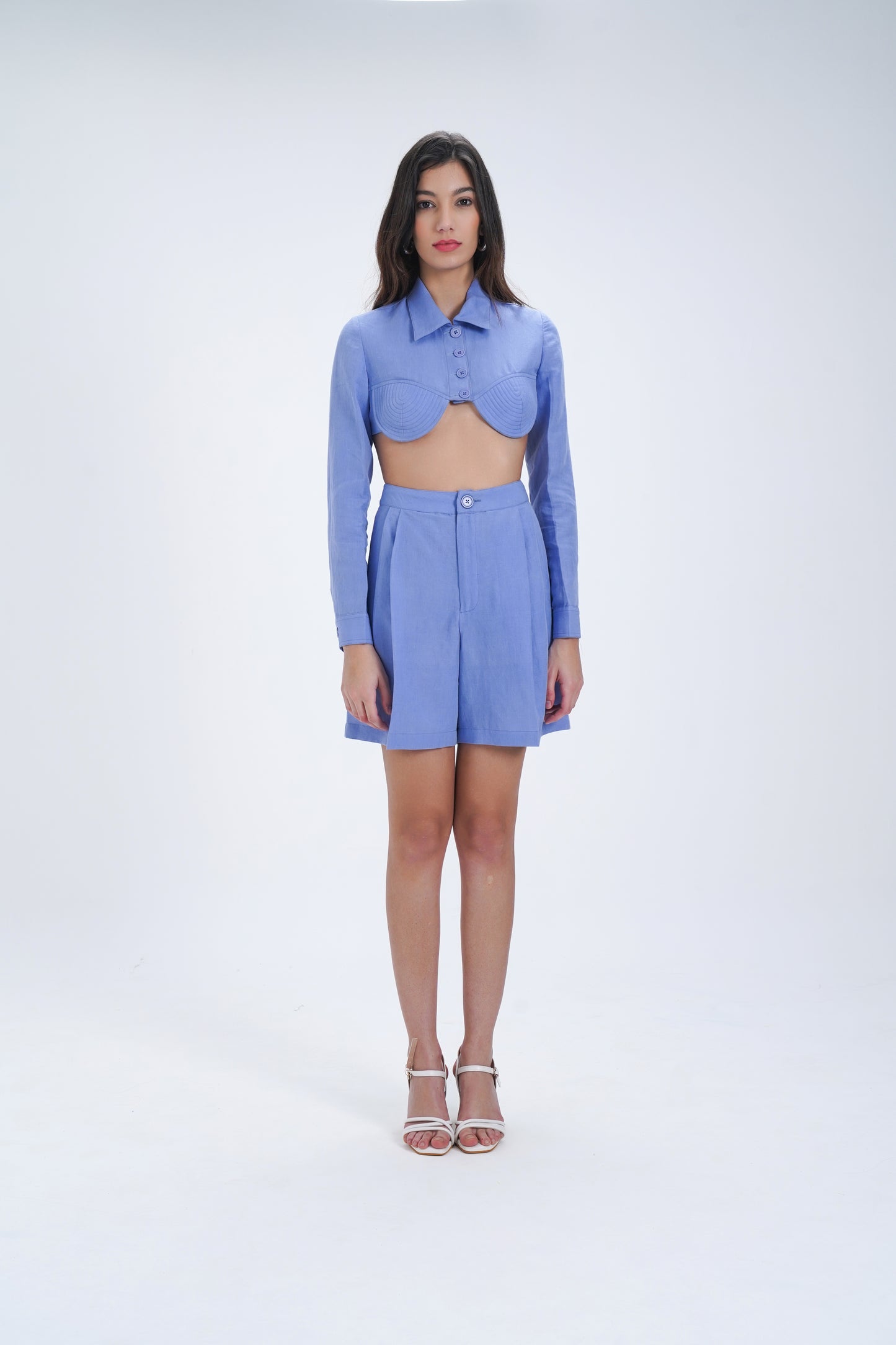 Short en lin Bleue